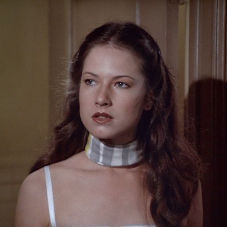 Elyssa Davalos in her young days.